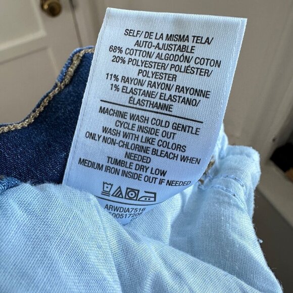 Women’s Hudson Natalie Dianna Jeans Stretch Cropped Size 27 - Picture 12 of 12